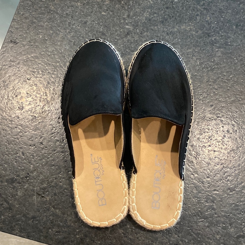 Like new slip on shoes